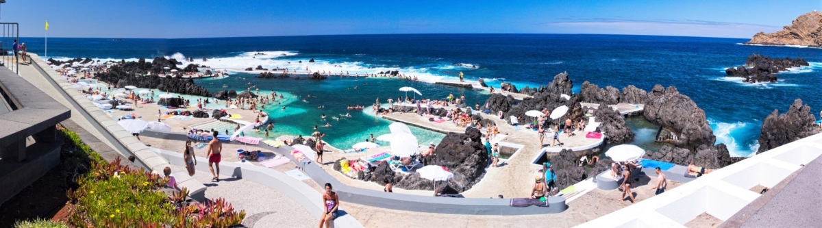 Madeira - Porto Moniz - 03 - Piscinas naturales (José Manuel García)  [flickr.com]  CC BY-SA 
License Information available under 'Proof of Image Sources'